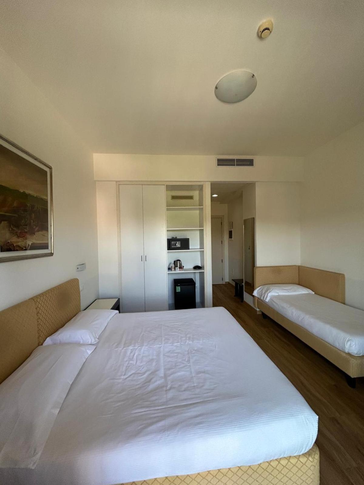 Best Western Cesena Hotel Ngoại thất bức ảnh